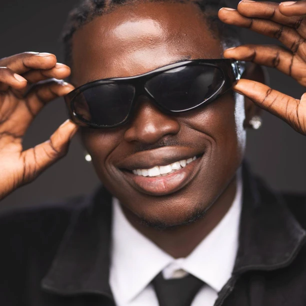 nava-madness - malawian musician